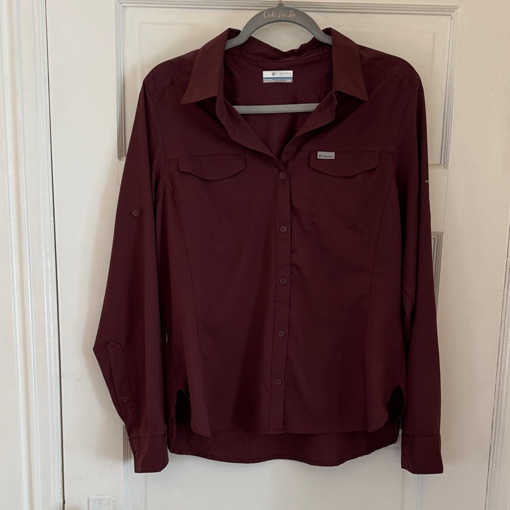 Columbia Burgundy Women’s Button Down Shirt